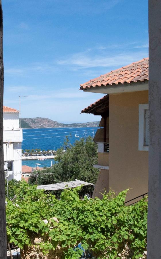 Agapi 'S Place Pylos Exteriör bild